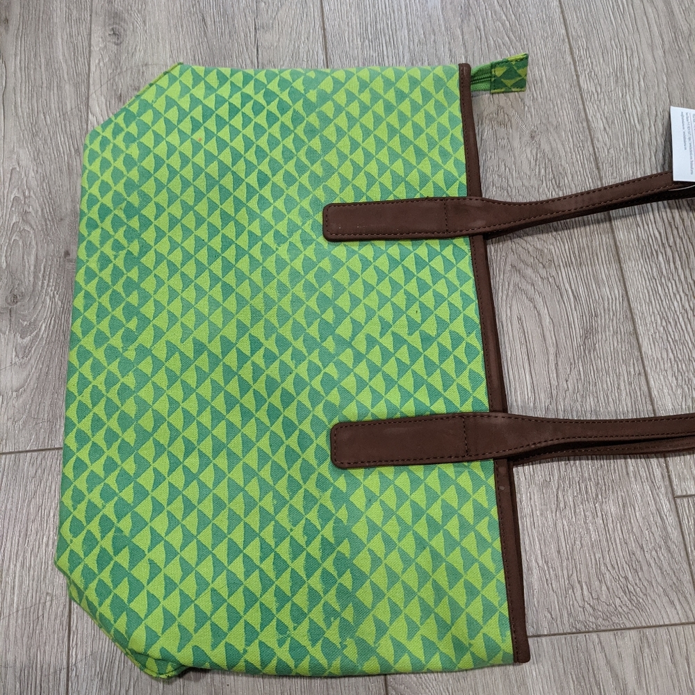 All over print green tote bag